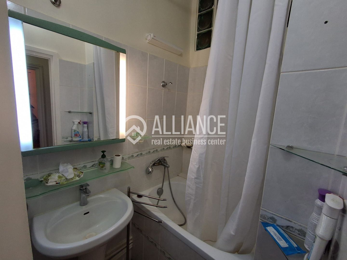 Constanta-Cazino: Garsonieră Decomandată în Inima Constanței - Poză 9