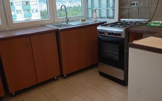 Inchiriez apartament 2 DORMITOARE SI UN LIVING in Tudor - Poză 2