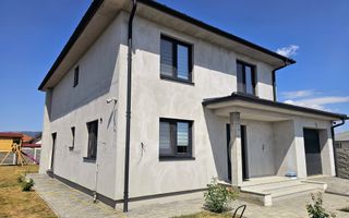 Casa spatioasa, 4 camere, mobilata, utilata, 985 mp teren, Partos - Poză 2
