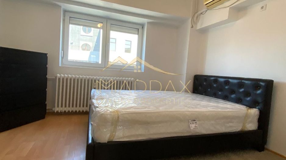 Apartament spațios cu 4 camere, vedere spectaculoasă către Palatul Parlamentului - Poză 8