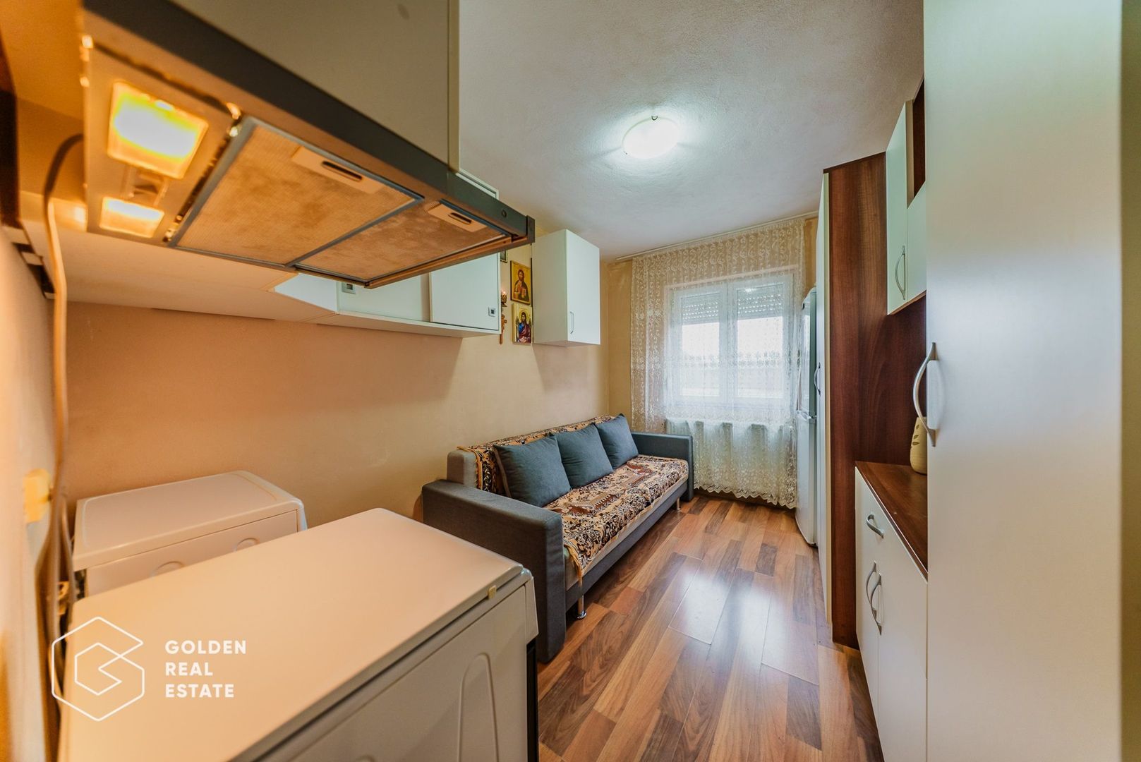 Opotunitate! Garsoniera CF3, et. 3, langa Via Romana, perfecta pentru investitie - Poză 3