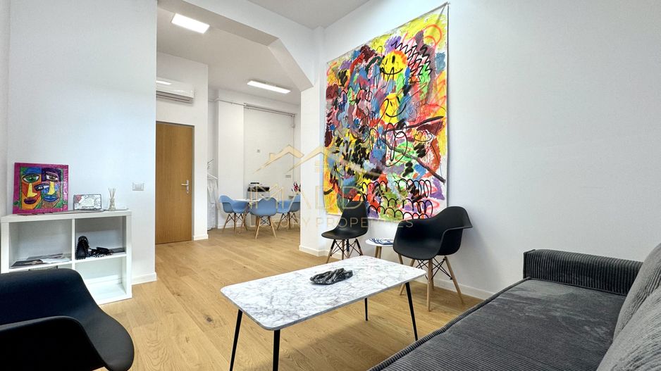 Spatiu de birouri *3 camere* / Cladire Istorica stil Brancovenesc / Universitate - Poză 3