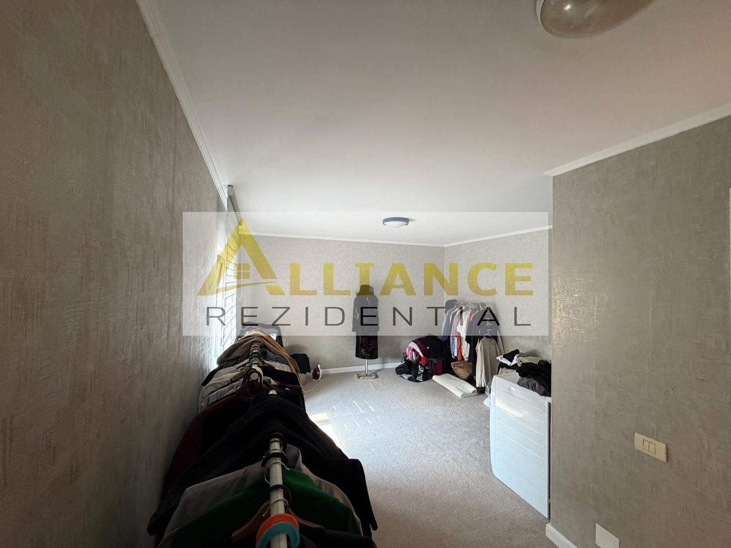 Oportunitate! Casa P+E+M confort si spatiu generos - Poză 24