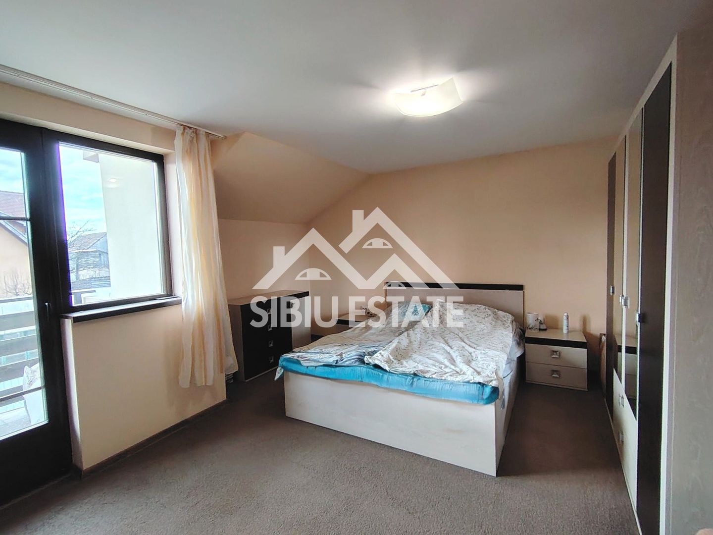 Casa de inchiriat Sibiu, 4 camere 2 bai - Poză 5