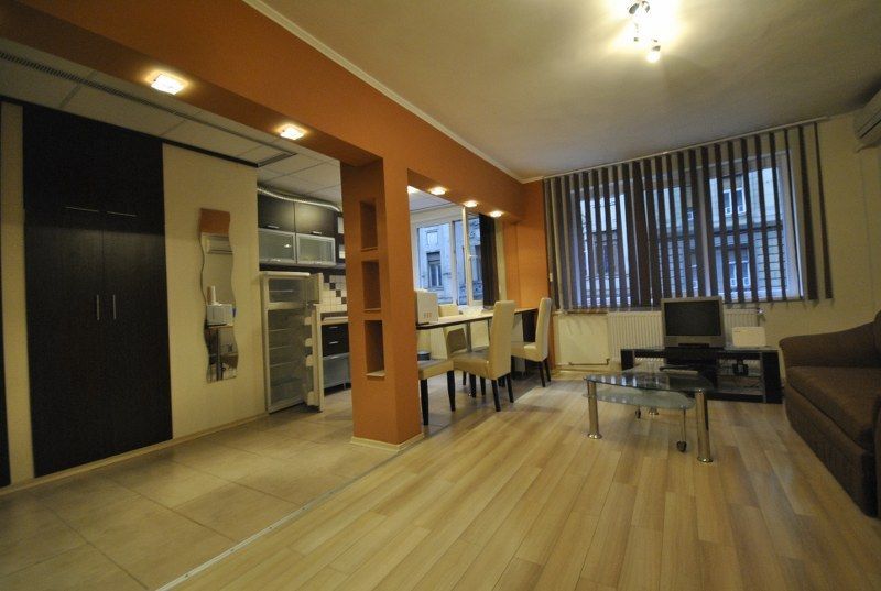 Ultracentral -  apartament 2 camere  50 mp, etaj 1 - Poză 1