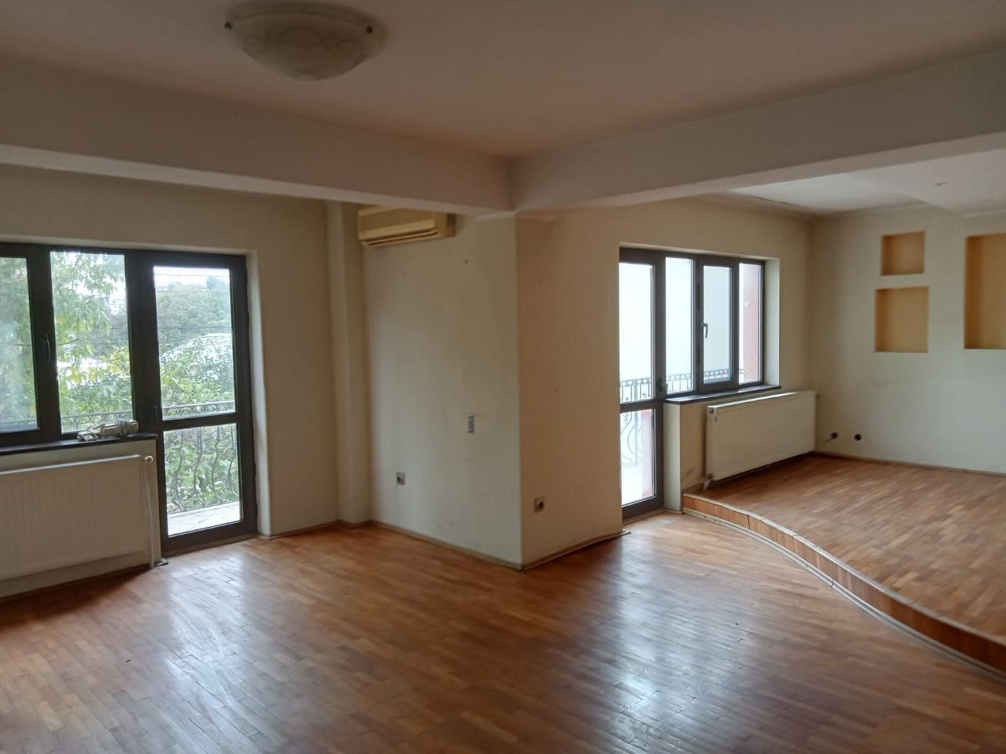 Casa perfectă pentru tine și afacerea ta – zona Casa Sindicatelor! - Poză 11