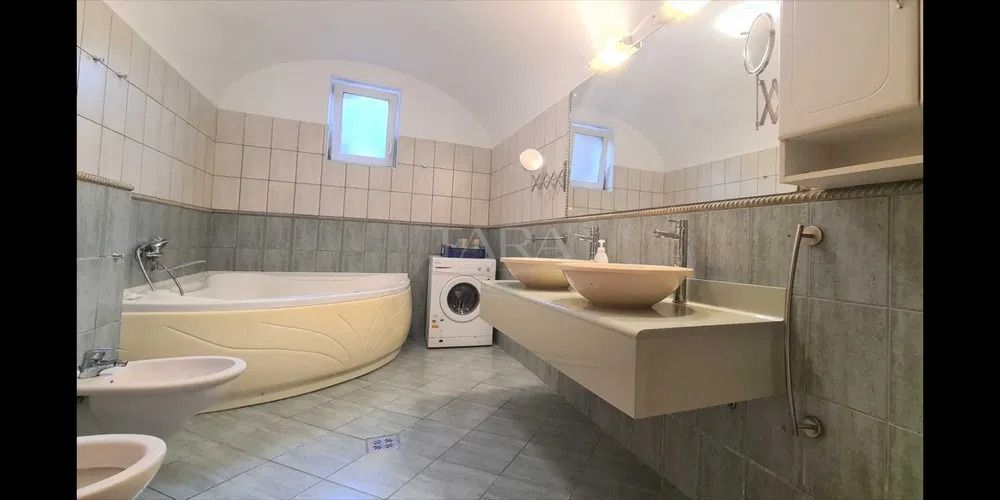 Apartament de vanzare cu 3 camere in Gruia - Poză 6
