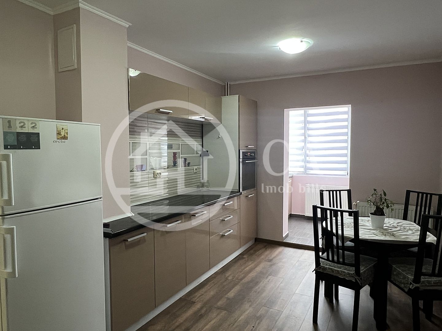 Apartament cu 3 camere de inchiriat in zona Decebal, Oradea. - Poză 3