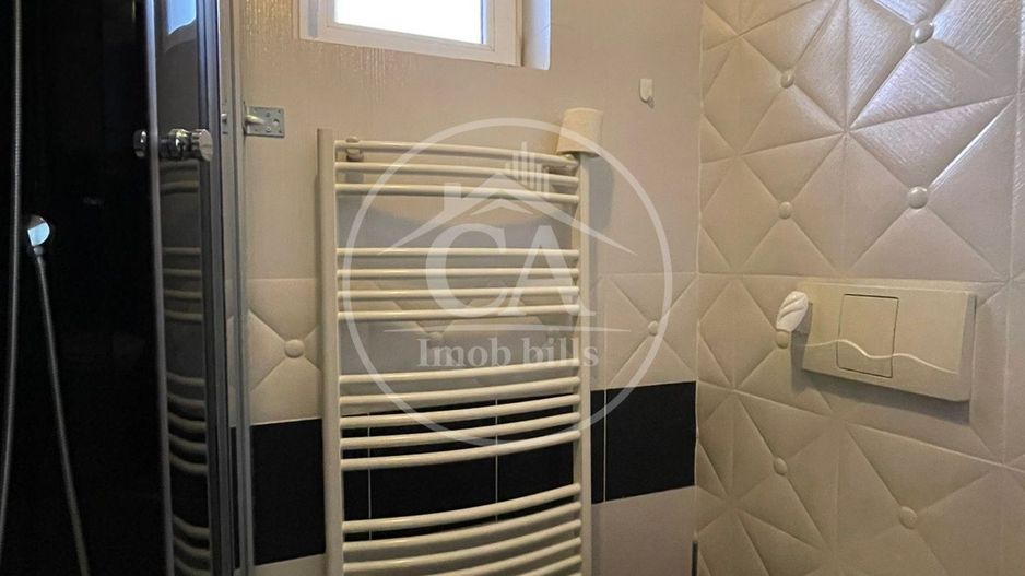 Apartament de vanzare cu 3 camere in zona Central, Oradea - Poză 12