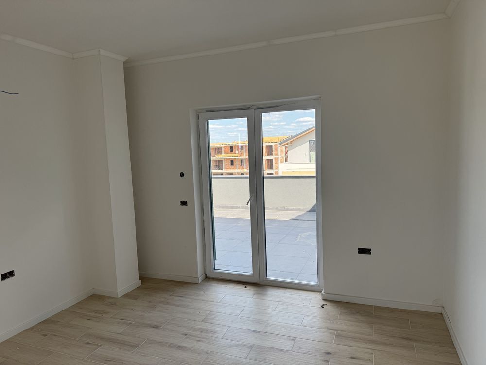 Apartament 4 camere Giroc bloc nou - Poză 3