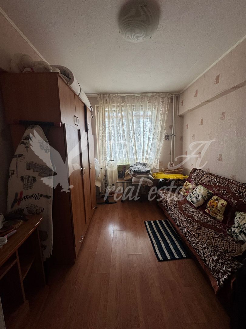 Apartament 3 camere, decomandat, zona Rahova - Poză 9