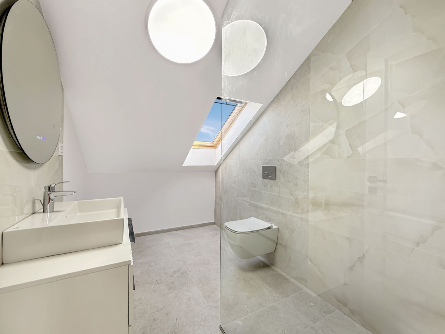 Dezvoltator - Case Premium într-un Cartier Privat. - Poză 7