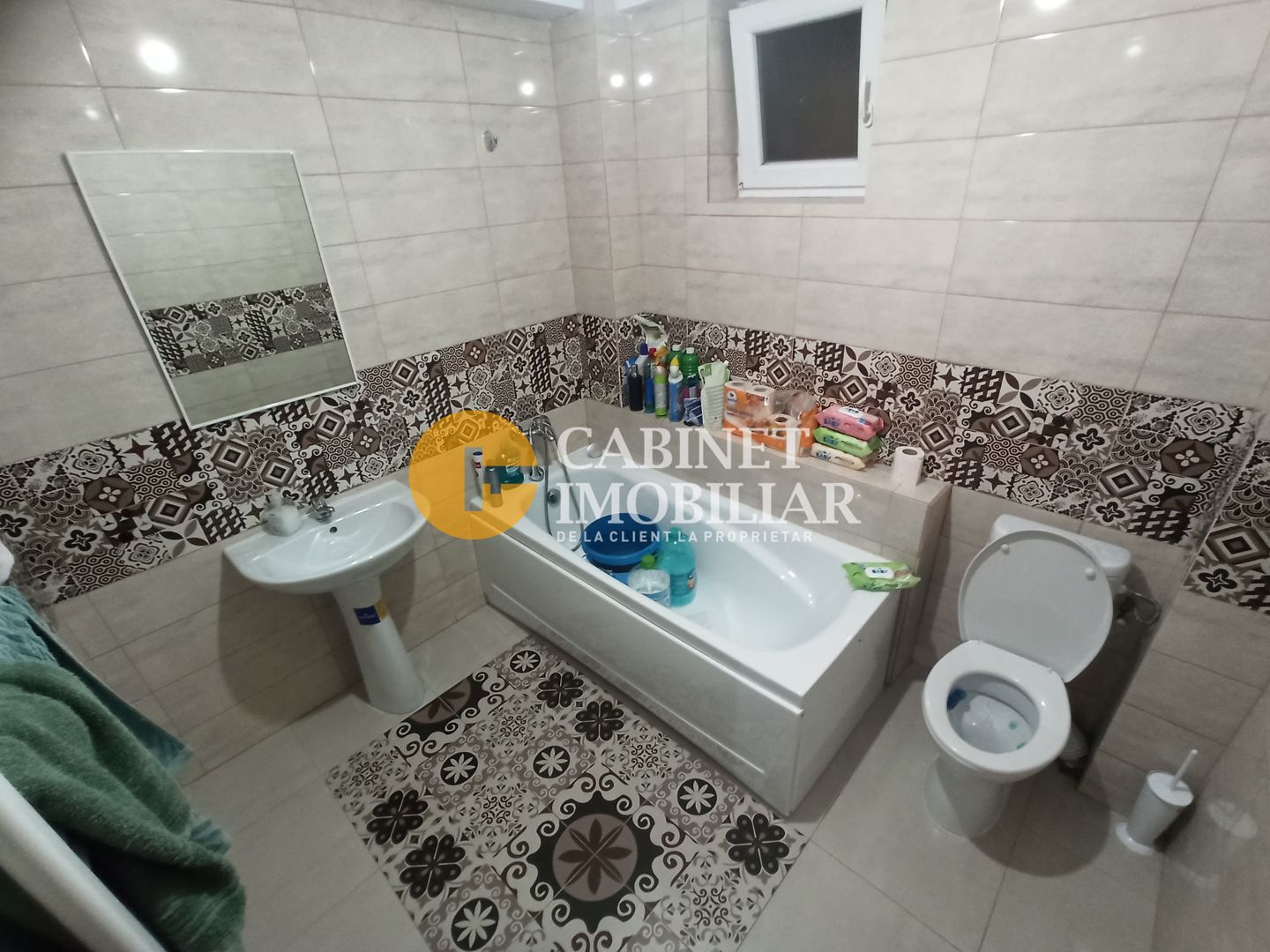 2 BAI - 3 CAMERE - ETAJ INTERMEDIAR - LOC DE PARCARE - VALEA LUPULUI - Poză 4