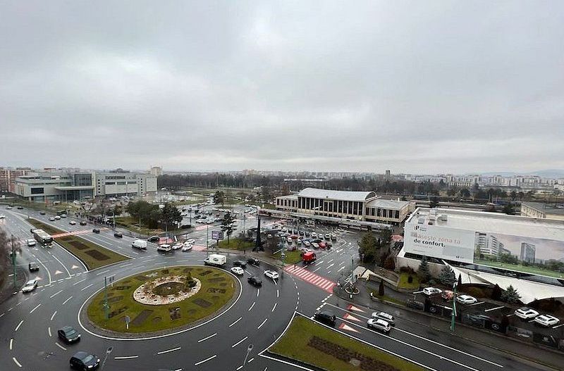 Garsonieră de închiriat, cu vedere panoramică spre Parcul Tractorul - Poză 8