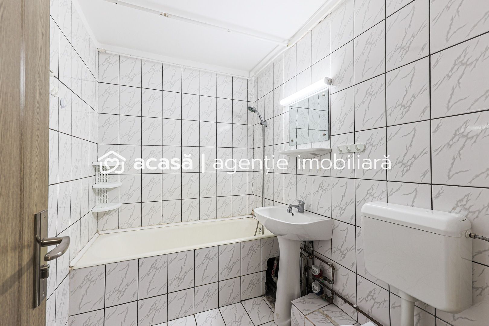 Apartament cu 3 camere, Aradul Nou - complet mobilat - Poză 8