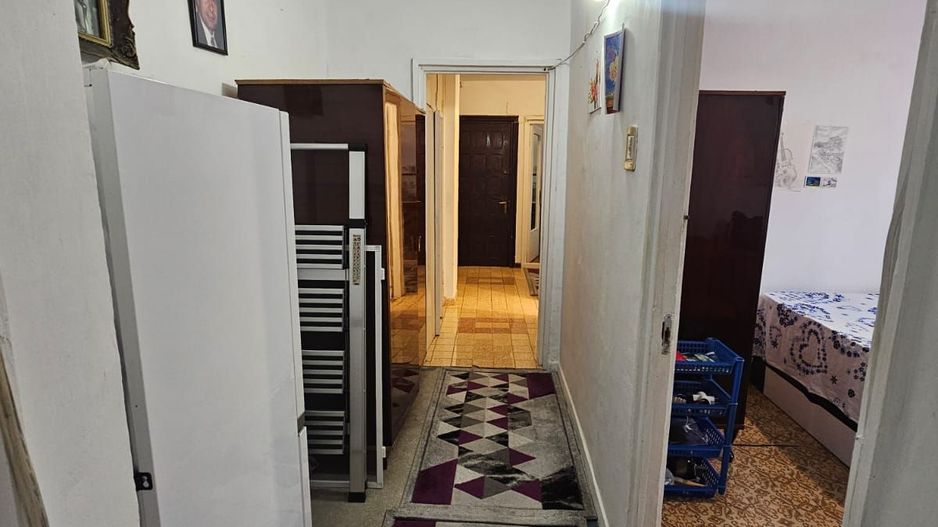 Apartament 3 camere- Lapus, zona Restaurant intim - Poză 12