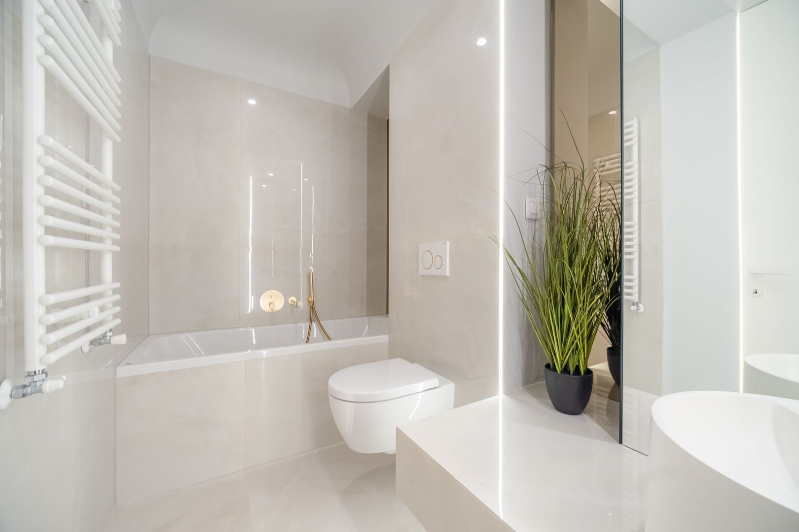 3 Camere I Cel Mai Spațios Apartament din Cortina North | First Rent - Poză 15