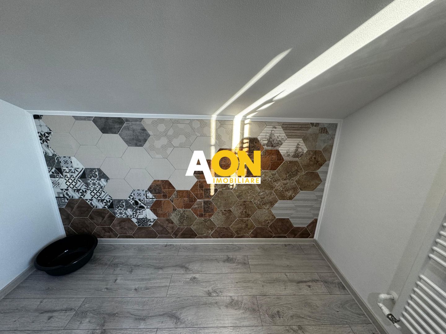 Casa de vanzare, 4 camere, 2 bai, mobilata-utilata, 234 mp teren - Poză 14