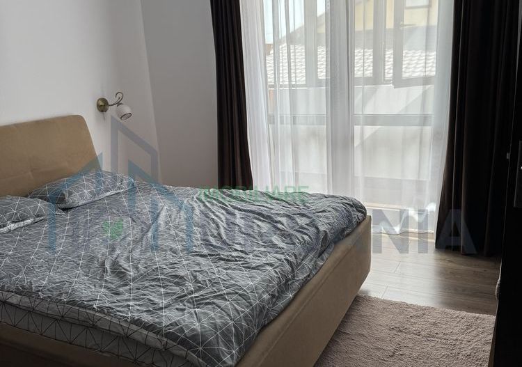 Vand apartament cu 3 camere, decomandat, etaj 1 - Poză 6