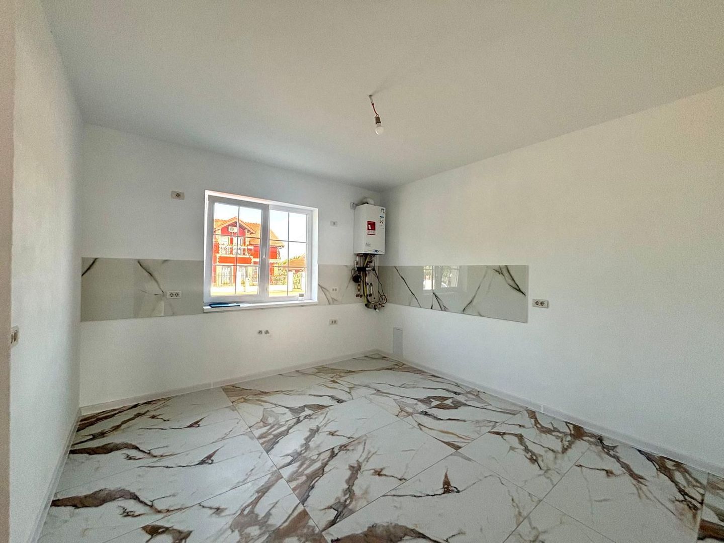 Duplex -4 camere - toate utilitatile - Sag - Poză 3