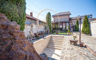 Casa De Vanzare in Palazu Mare - Teren de 455 mp cu Piscina si Garaj - Poză 3