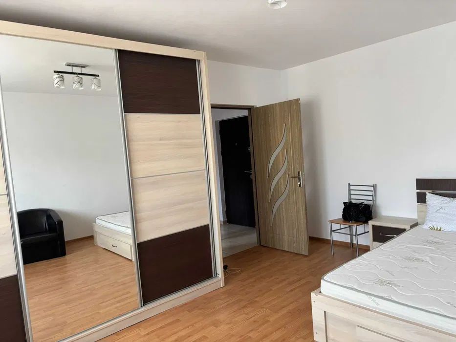 Garsonieră 40 mp, Obor, 5 min metrou, bloc reabilitat, etaj 7 - Poză 1