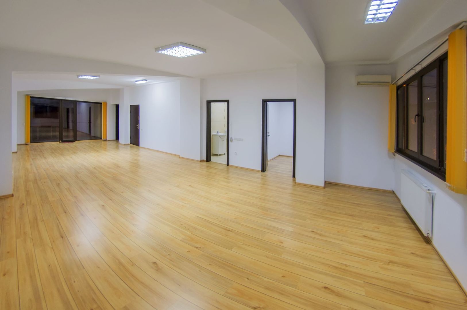 Zero comision, 415mp birou sau showroom, Buzesti, 10 minute metrou - Poză 2