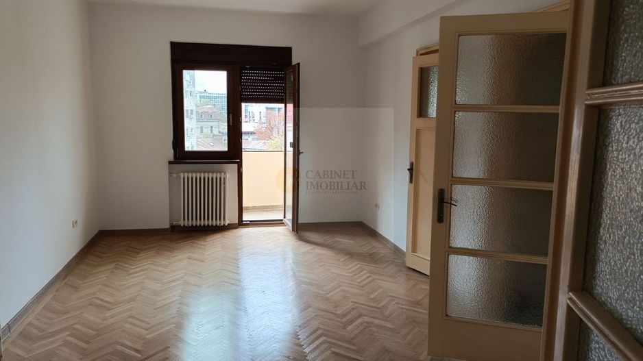 4 camere + boxa | Piata Kogalniceanu | creditabil | et. intermediar - Poză 3