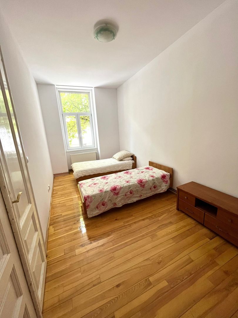 ageuropa.ro vinde ap cam 96mp la etajul unu⁸ - Poză 7