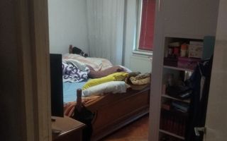 Ag EUROPA vinde apt. 2 cam. la etajul 4 in Carpati 2. - Poză 2