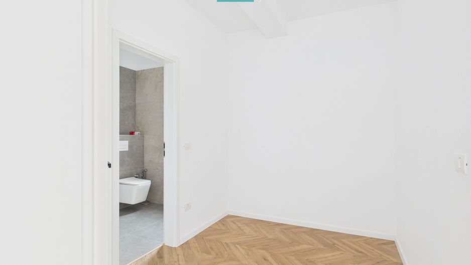 Duplex modern 5 camere Dumbrăvita - Poză 16