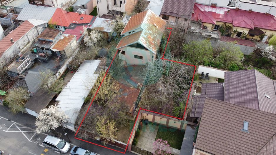 VILA cu potential de reamenajare- Teren 458 mp| - Poză 1