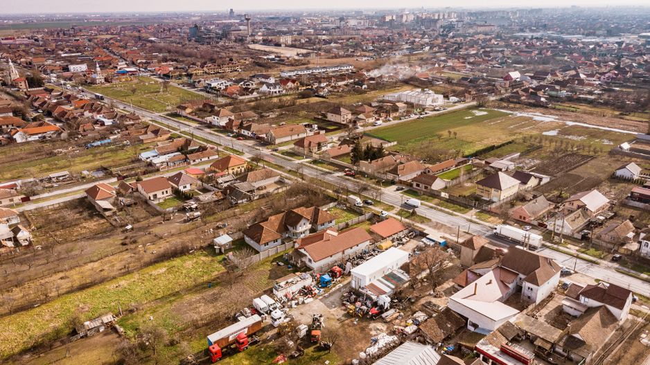 Casă la sol cu teren de 3.451mp în Gai - Poză 15