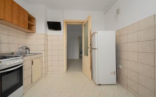 Apartament 3 camere + 2 băi IEFTIN: 700 €/mp - Poză 3