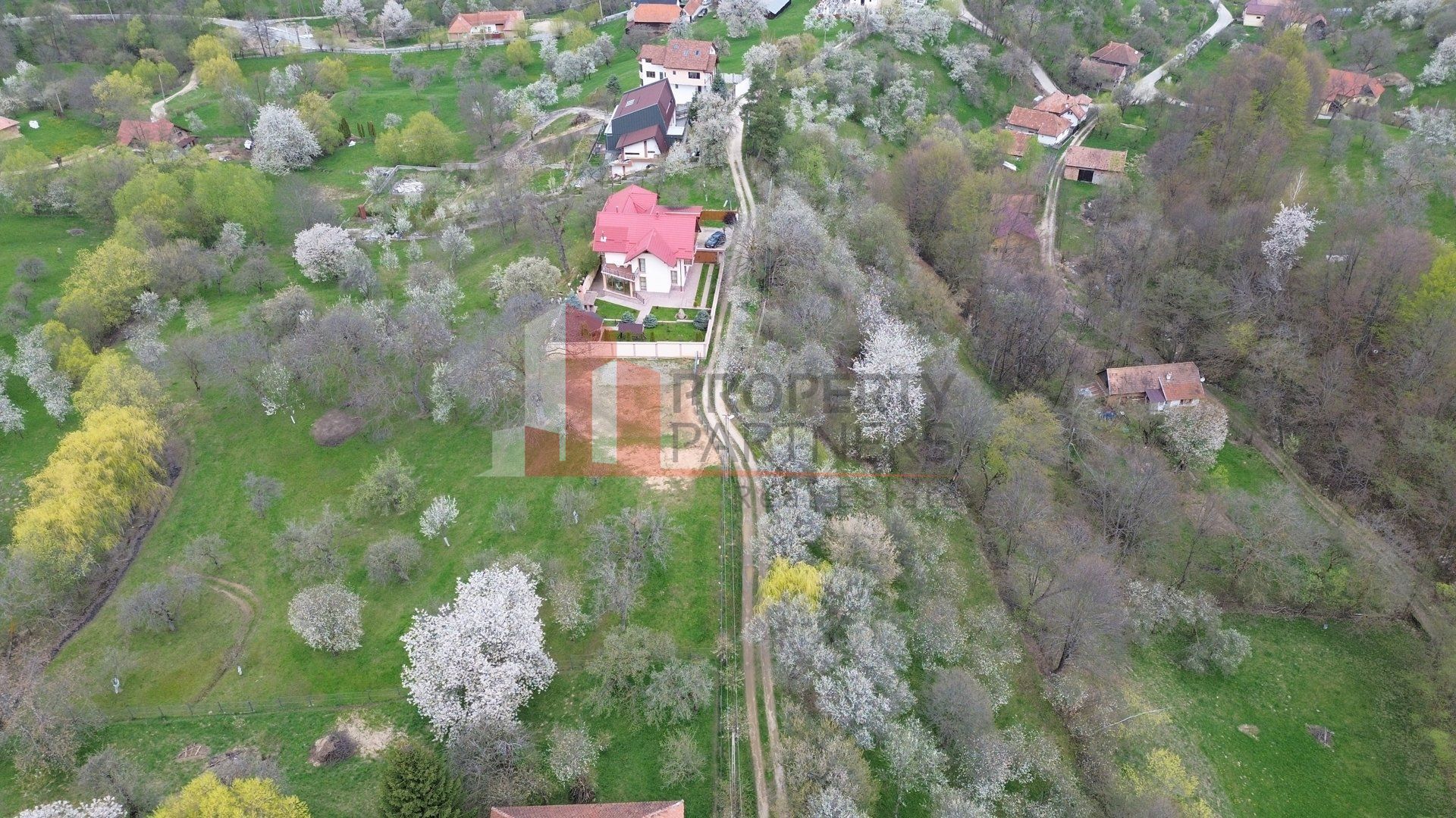 Casă 5 dormitoare + casă de oaspeți, priveliște Piatra Craiului, Sohodol-Bran - Poză 49
