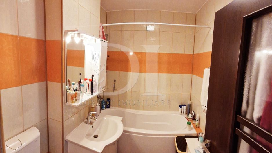 Apartament 3 camere / etaj intermediar / Zona Terra - Poză 7