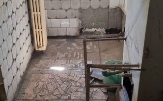 Apartament 2 camere,  etaj 4/4, de renovat, Micro14 - Poză 1