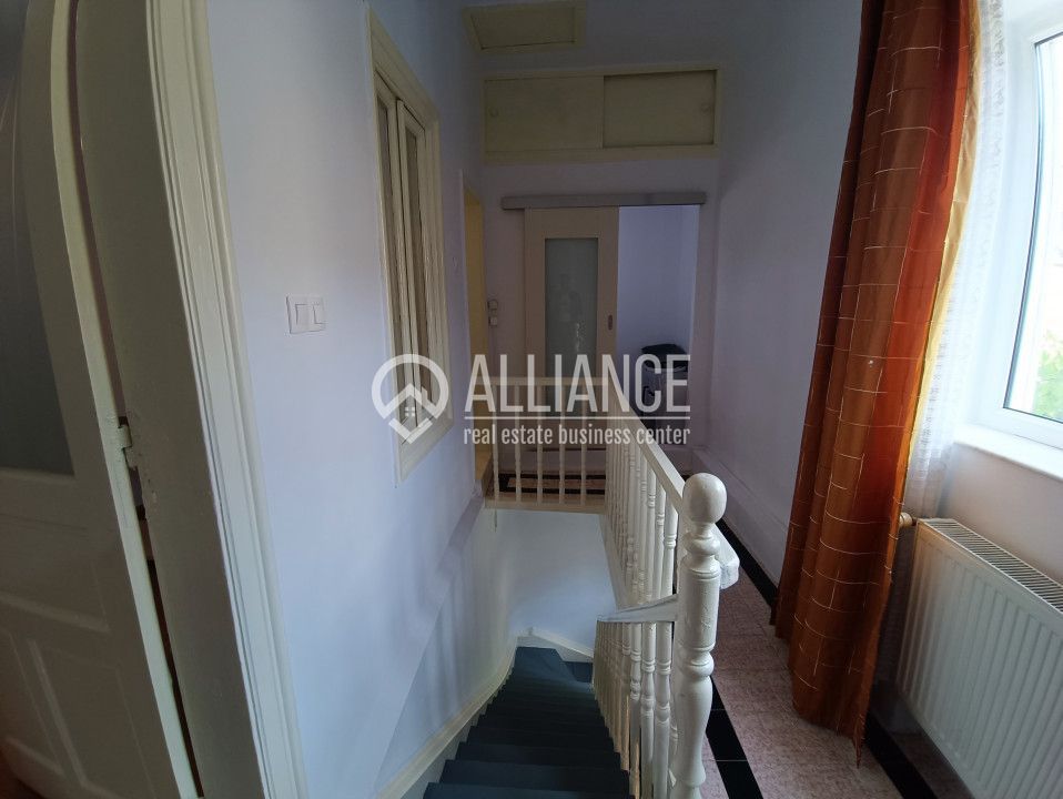 CENTRU SALA SPORTURILOR(COD03)- Casa interbelica si curte generoasa ! - Poză 56