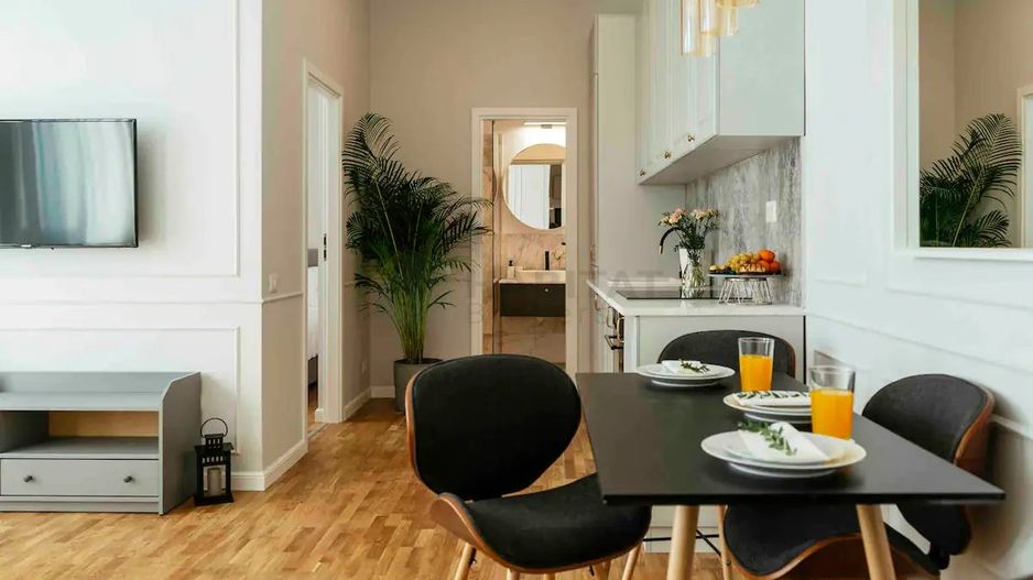 Lux & Luce | Stirbei Voda | Comision 0 - Poză 1