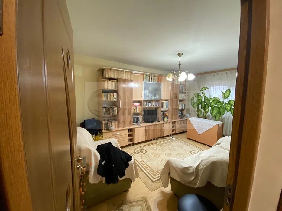 APARTAMENT 2 CAMERE ZONA NICOLINA - 350 EURO - Poză 4