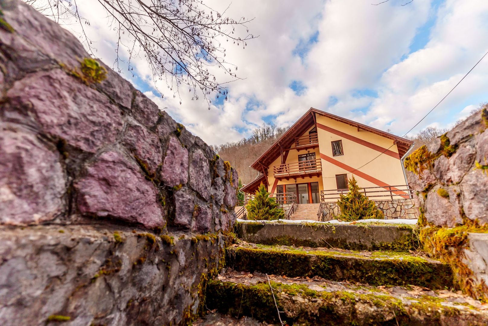 Vilă pentru investiții în Moneasa - Poză 15