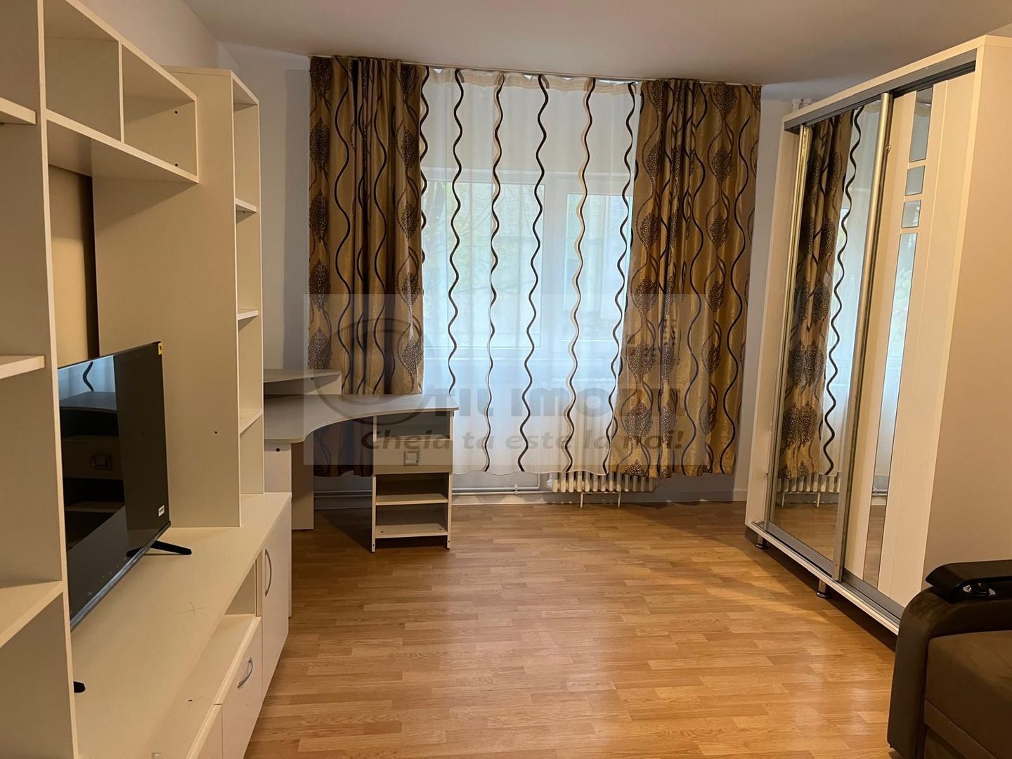 Apartament 2 camere decomandat NICOLINA - 399 EURO - Poză 2