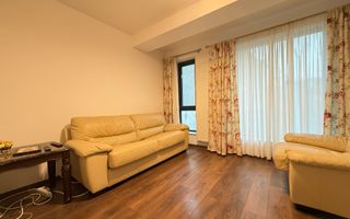 3 camere intr-o cladire cu arhitectura deosebita - Poză 8