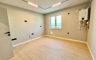 Penthouse cu 3 camere LA CHEIE, cu terase de 200mpu, zona Calea Surii Mici - Poză 10