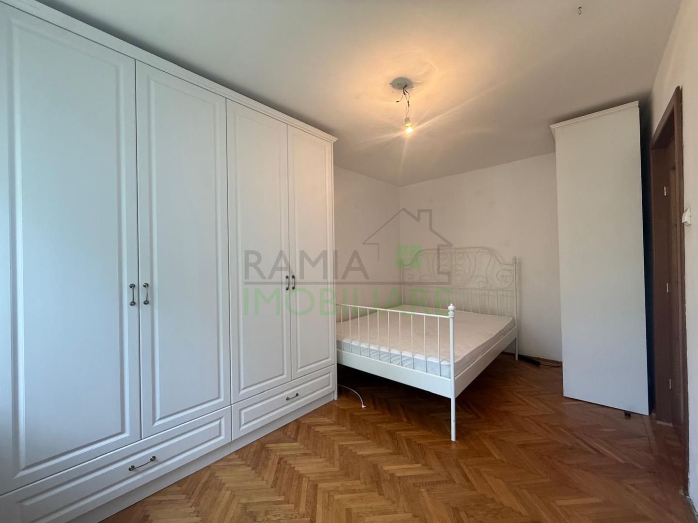 Apartament spațios cu 2 camere, etaj intermediar, mobilat – Astra - Poză 8