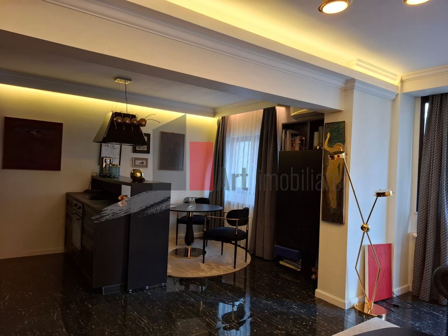 Apartamentul "SCARSITA" , bloc exclusivist, bloc nou - Poză 6