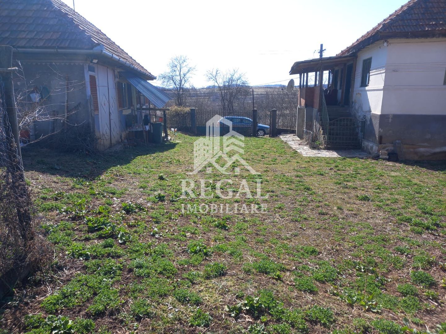 Două case de vânzare – Cerisor – teren generos 6996 mp - Poză 12