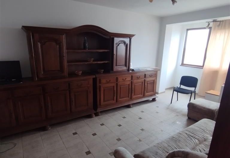 2 cam decomandat  Circumvalatiunii/ Torontalului - Poză 6