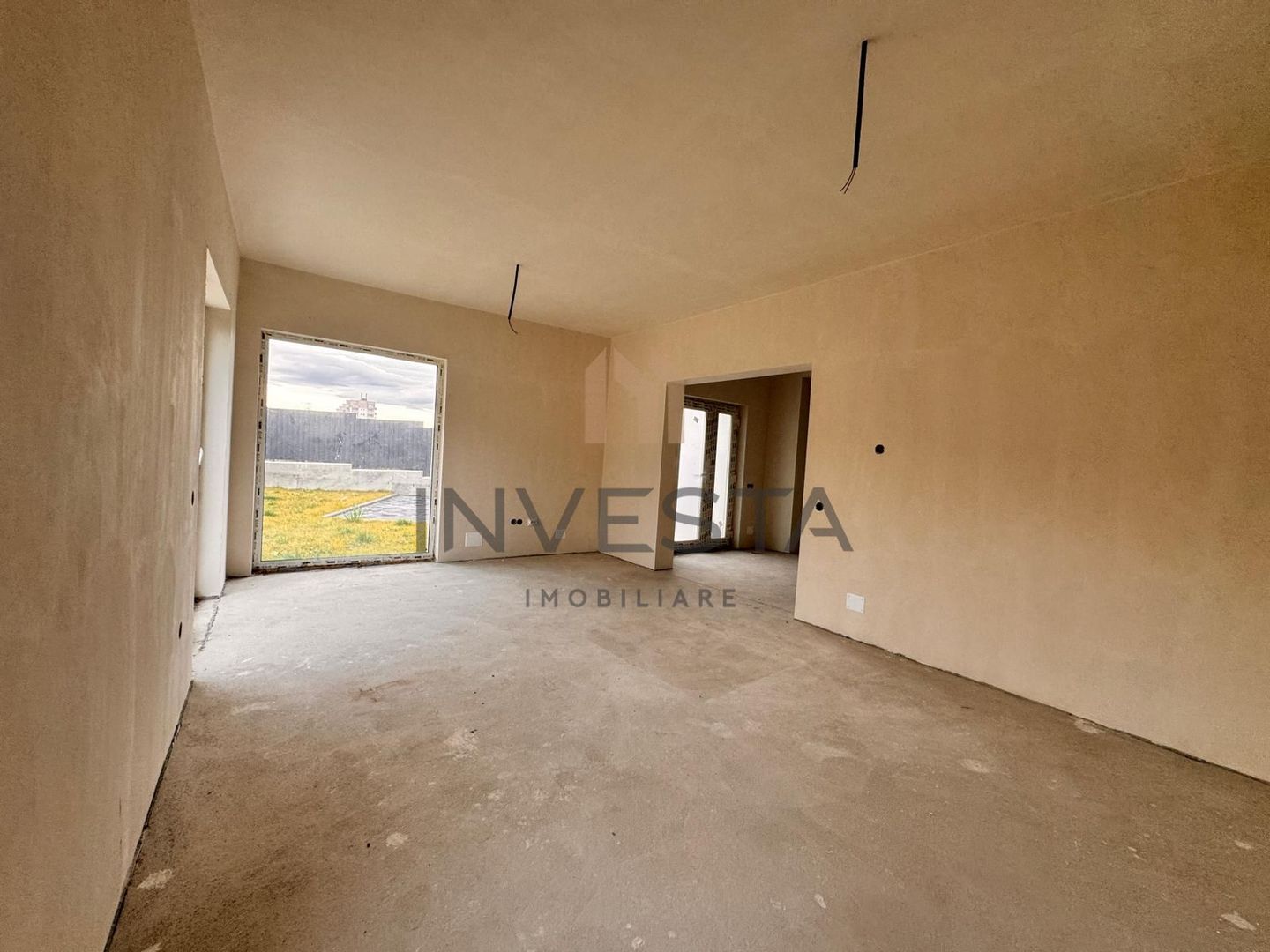 Casa de vanzare zona exclusivista de case Floresti - Poză 4