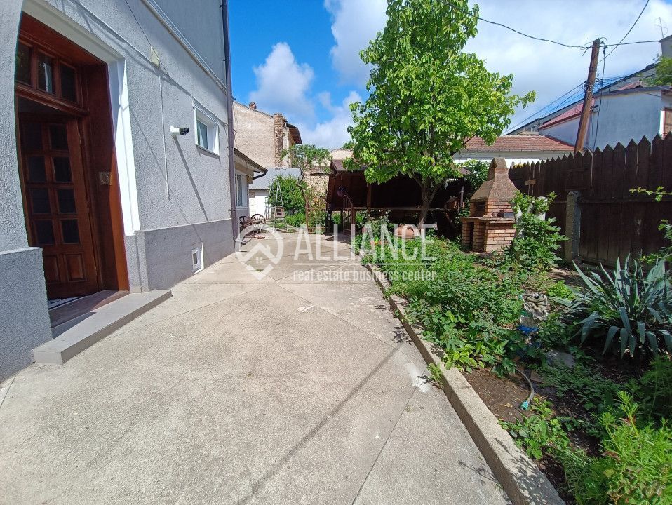 CENTRU SALA SPORTURILOR(COD03)- Casa interbelica si curte generoasa ! - Poză 36